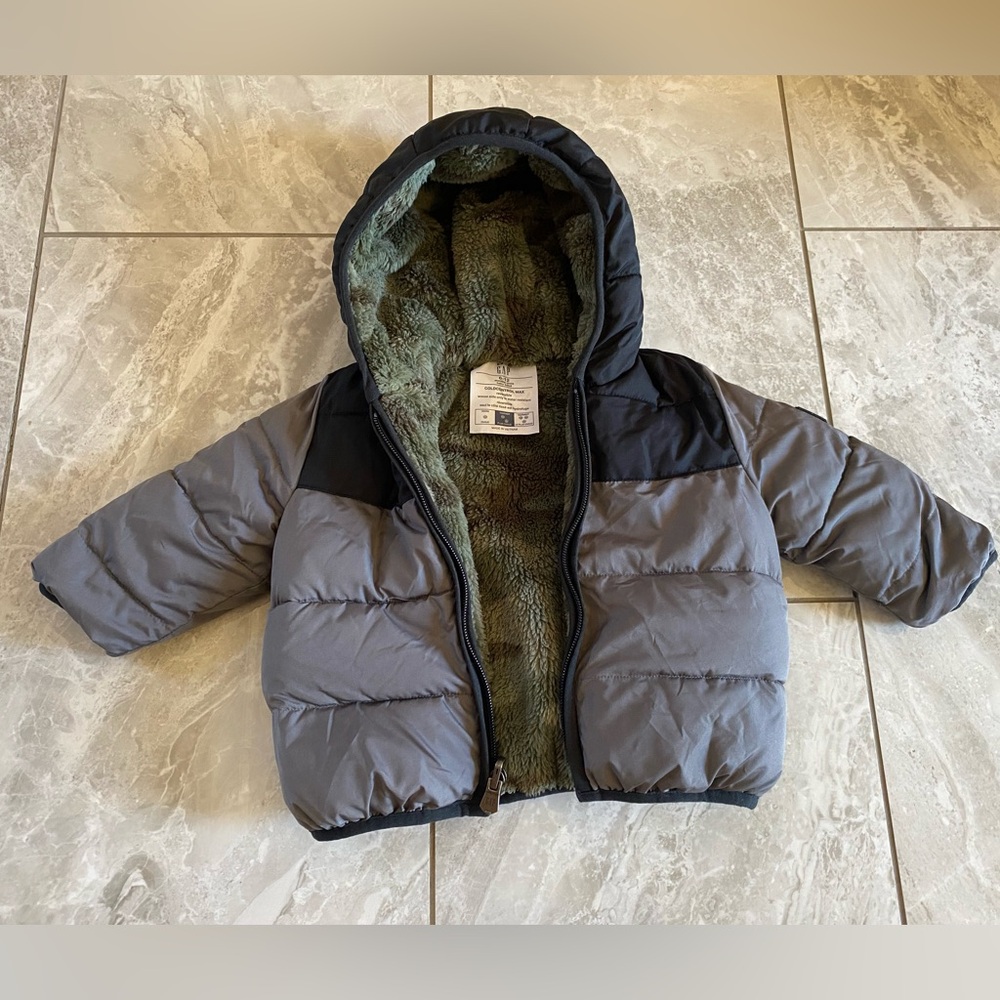 Gap Reversible Puffer Jacket - Like New